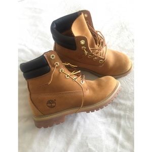 Brand new women’s Timberland boots!